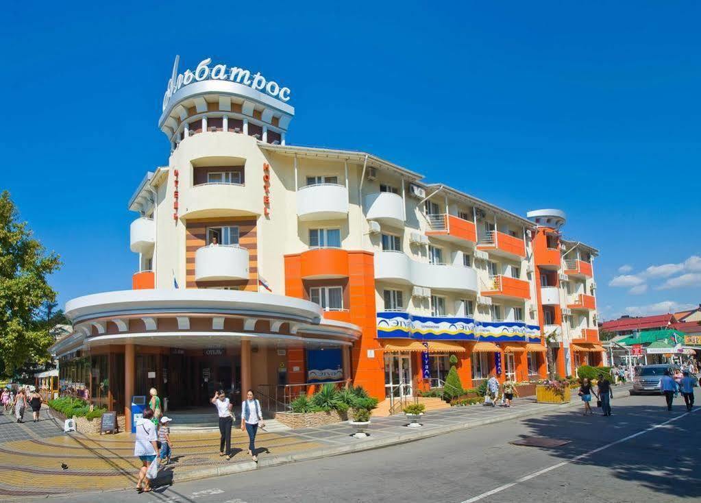 Albatros Hotel Anapa Exteriör bild